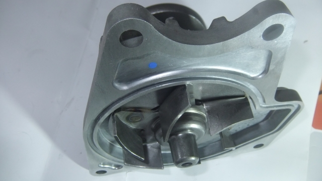 1300A102   WATER PUMP SHOGUN 3.2 2013 - 2017 200HP MODEL NEW OEM  COMMON RAIL MODEL  3